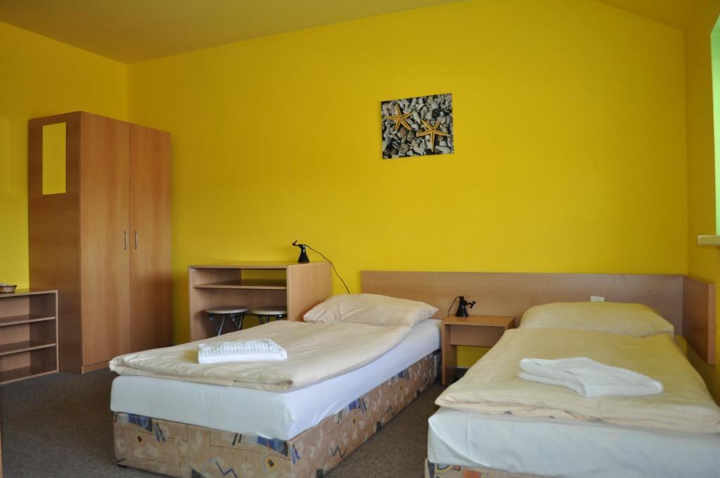 Sport Hotel Ostrov Trenčín Szoba fotó